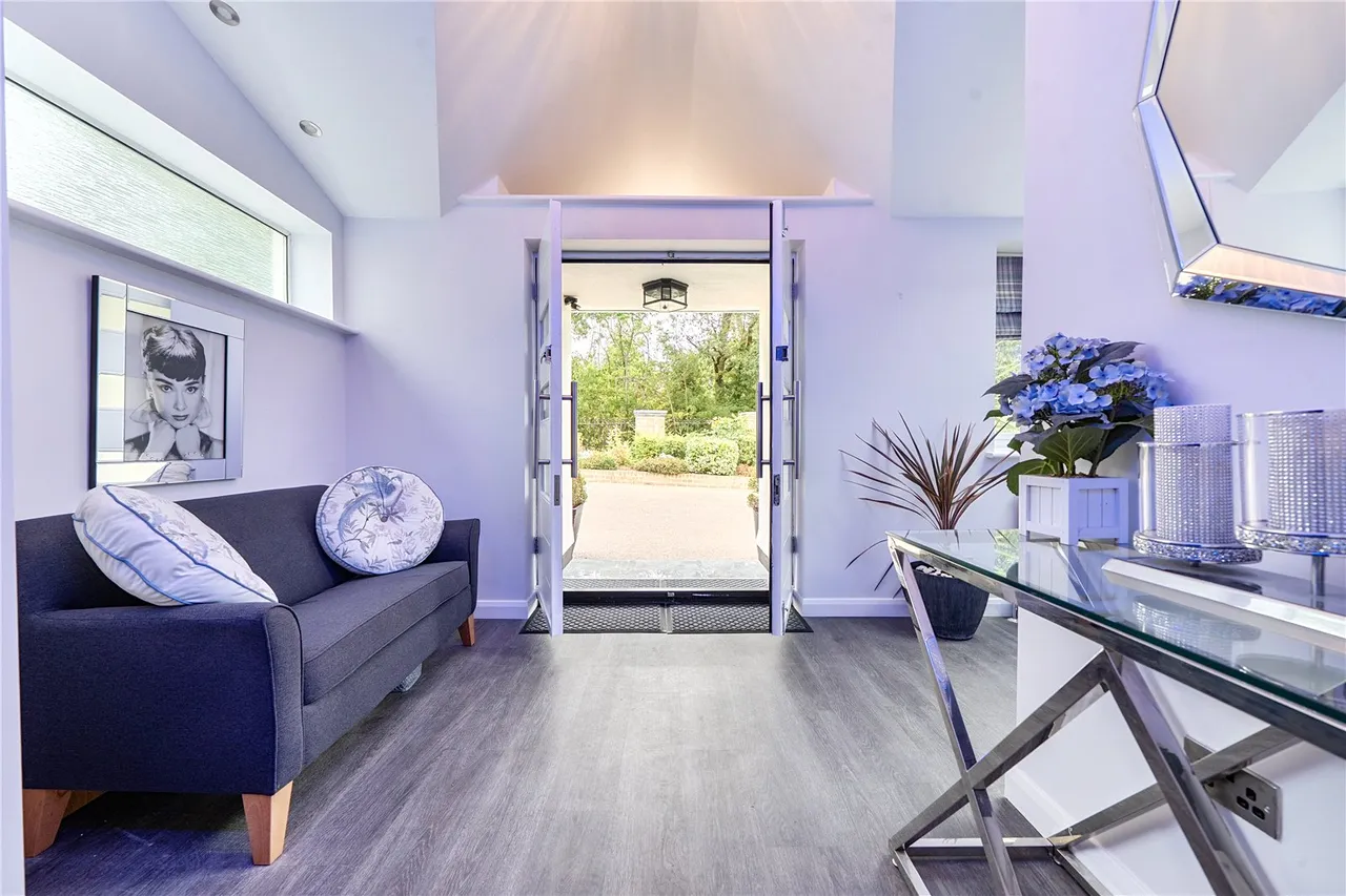 Upland Drive, Brookmans Park, Hatfield, Hertfordshire, AL9 6PS, photo 14
