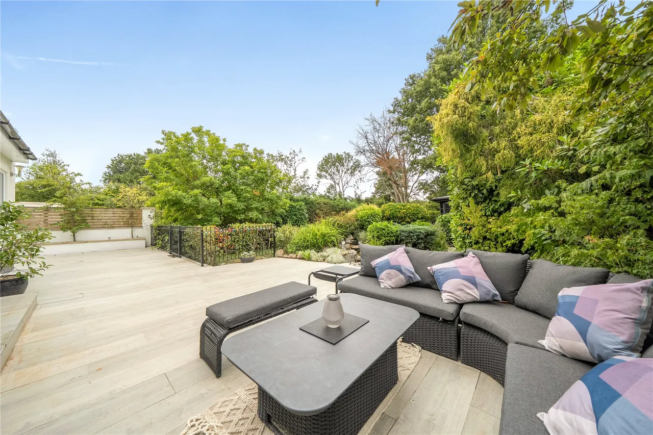 Upland Drive, Brookmans Park, Hatfield, Hertfordshire, AL9 6PS, photo 28