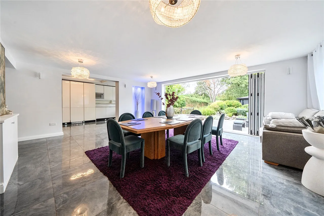 Upland Drive, Brookmans Park, Hatfield, Hertfordshire, AL9 6PS, photo 8