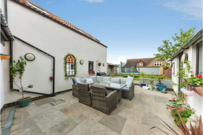 Vicarage Road, Wrawby, DN20, photo 16