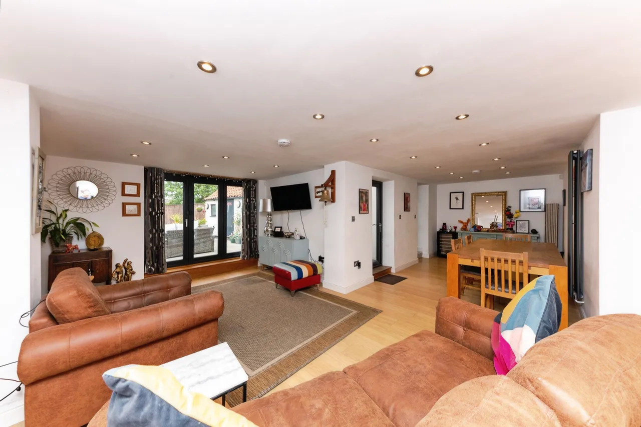 Vicarage Road, Wrawby, DN20, photo 4