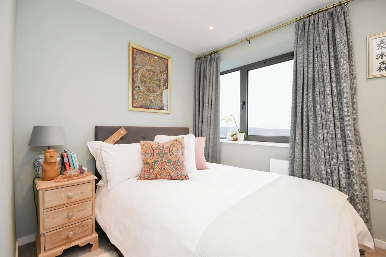 Hubert Road, Brentwood, photo 11