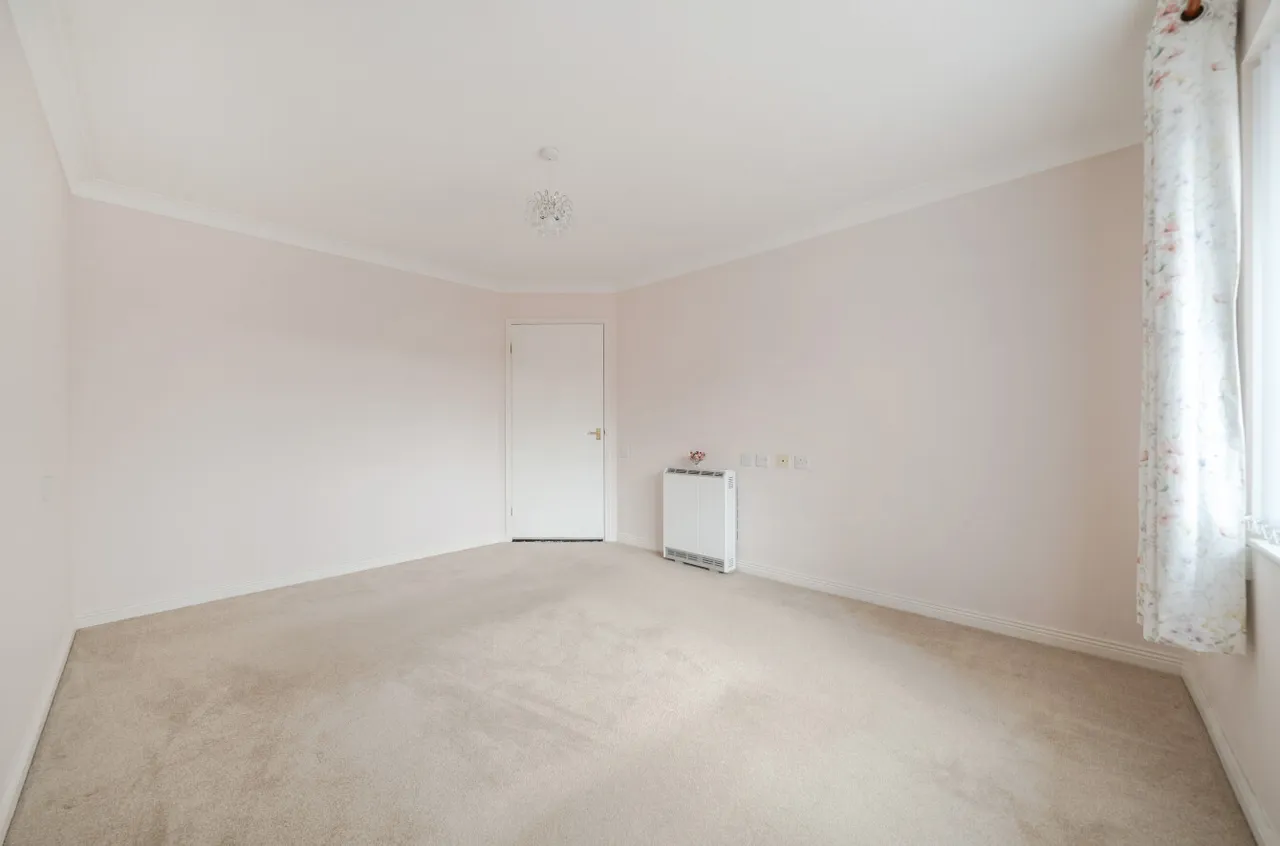 Worplesdon Road, Guildford, GU2, photo 9