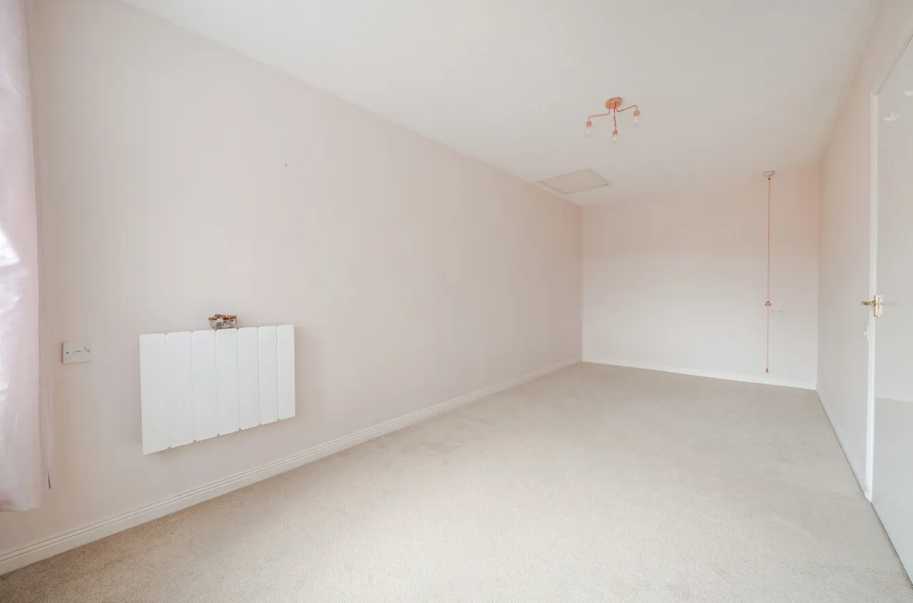 Worplesdon Road, Guildford, GU2, photo 6