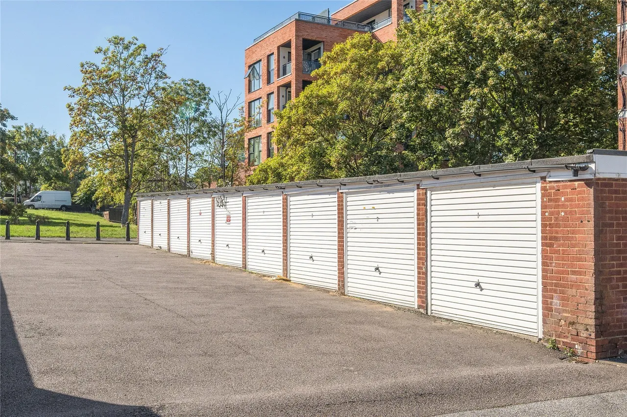Grove Park Road, London, SE9, photo 9