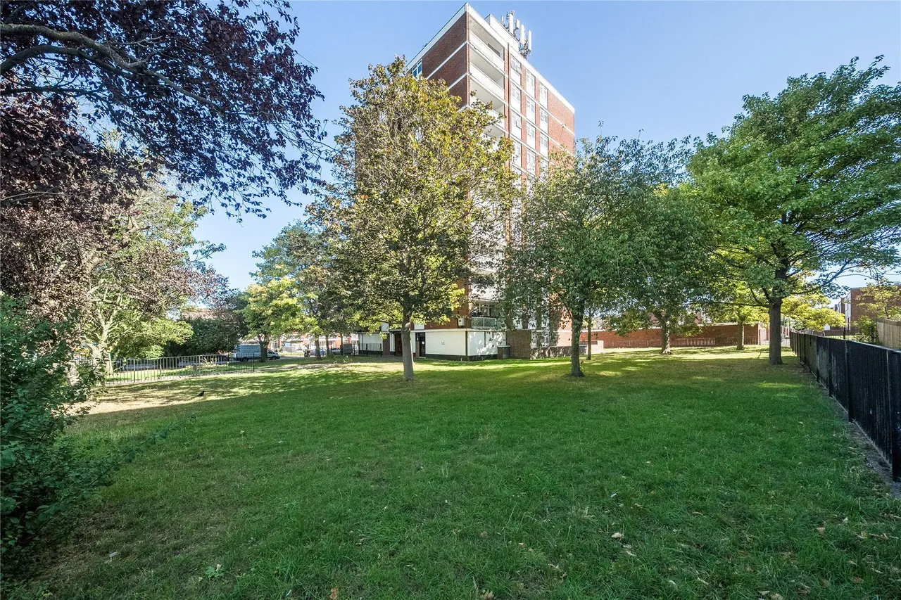 Grove Park Road, London, SE9, photo 10