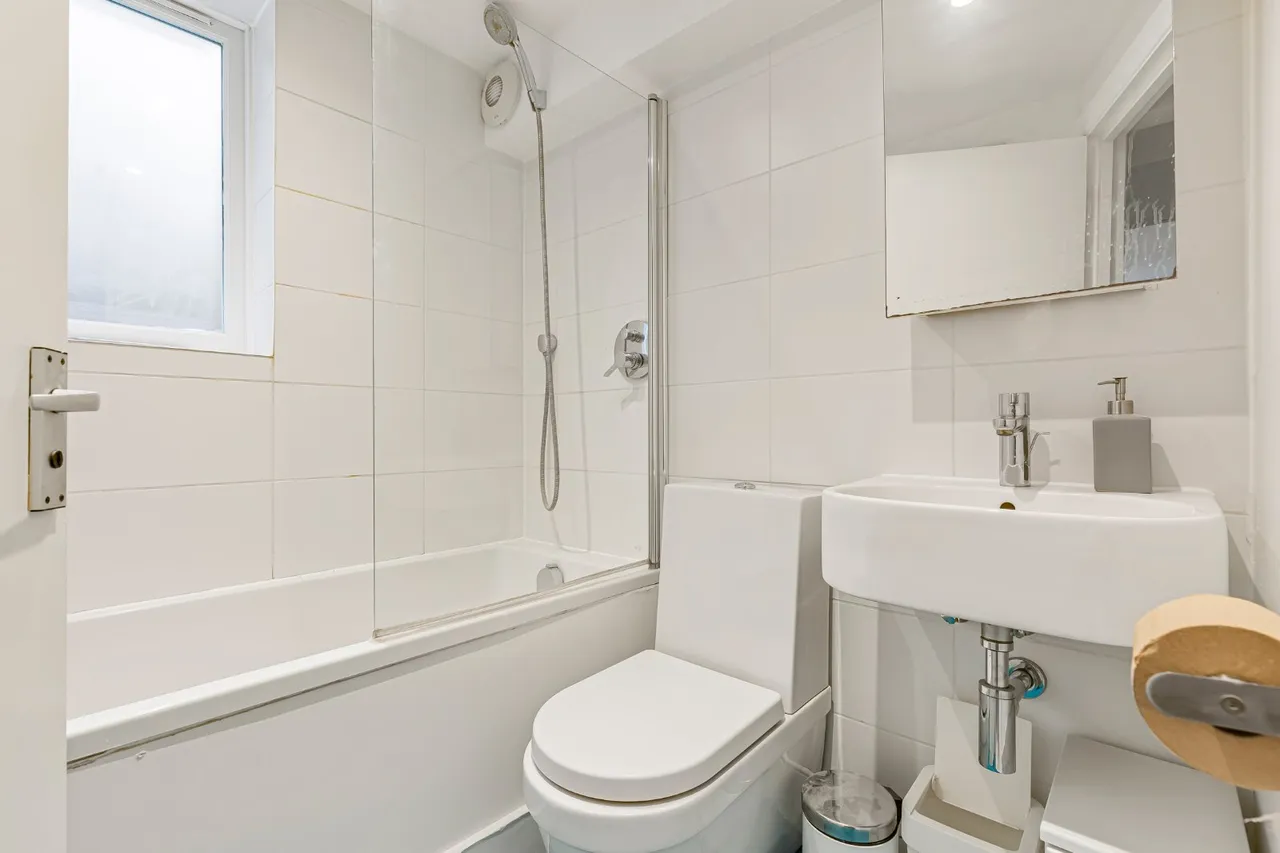 Ballater Road, London, SW2, photo 6