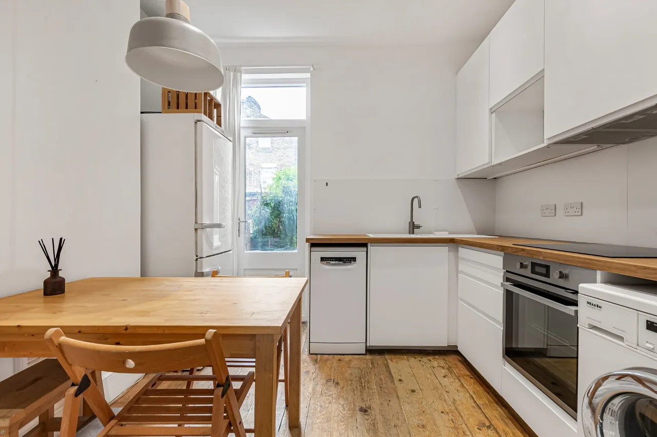 Ballater Road, London, SW2, photo 3