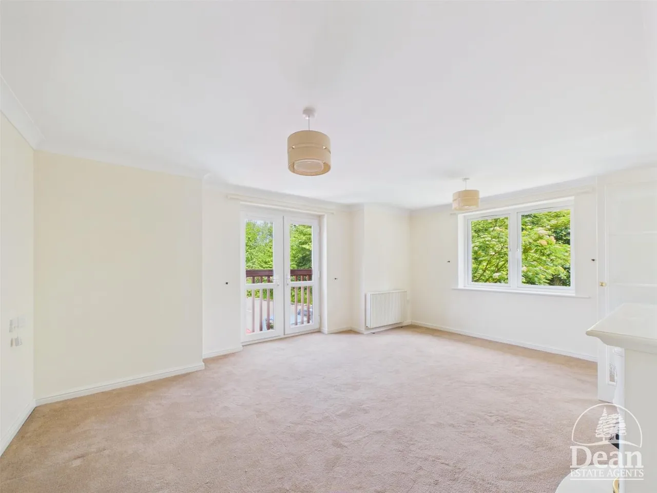 Kings Meadow Court, Lydney, photo 4