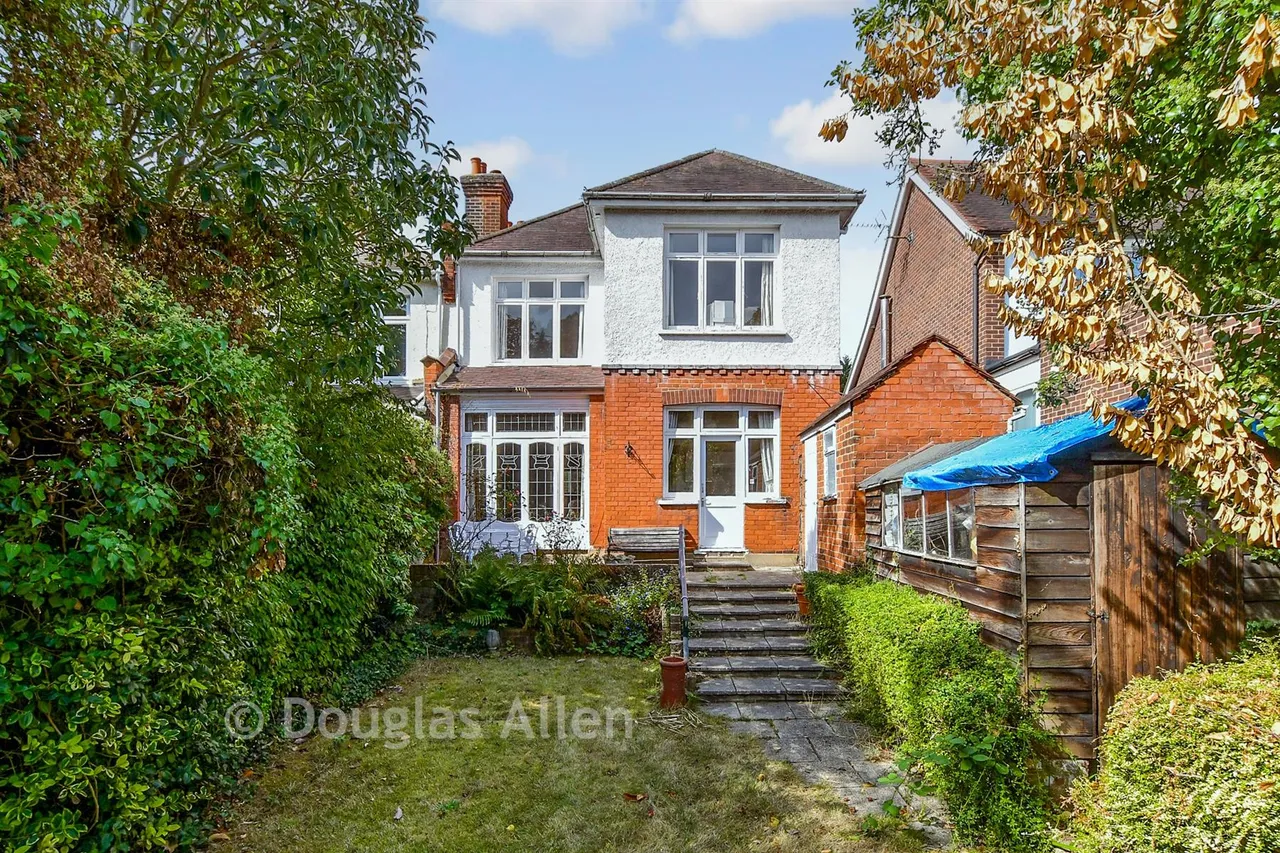 Monkhams Avenue, Woodford Green, IG8, photo 15