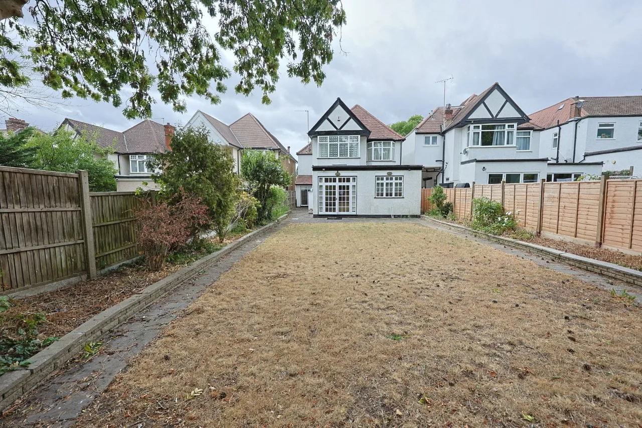 Lake View, Edgware, photo 19
