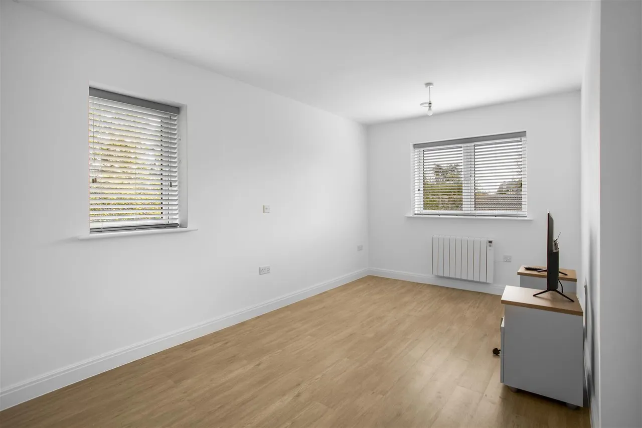 Manor Road, Derby, photo 4