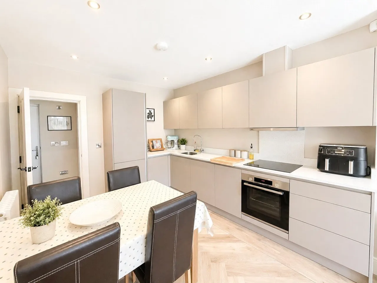 Springwell Lane, Northallerton, North Yorkshire, DL7, photo 6