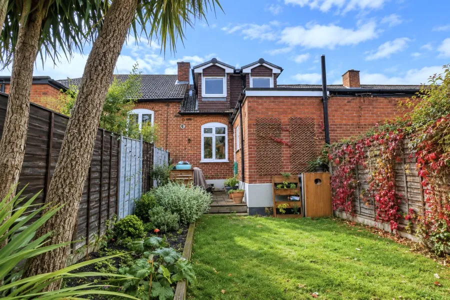 Stoughton Road, Guildford, GU2, photo 7