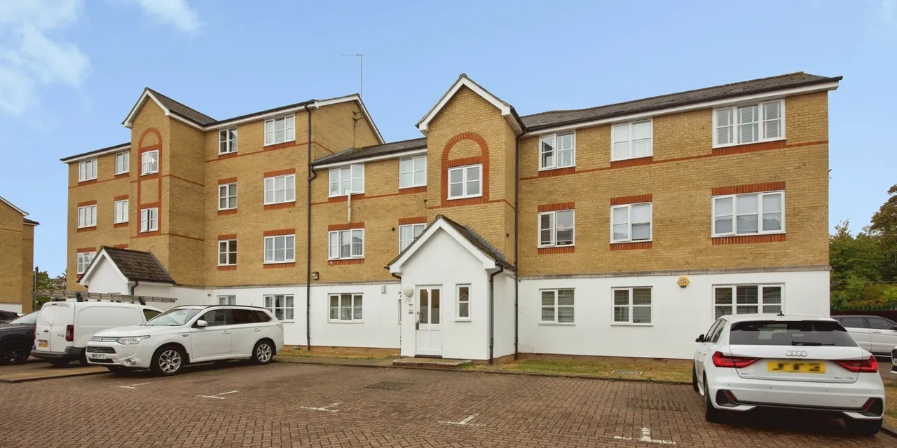 Clarence Close, Barnet, EN4, photo 13