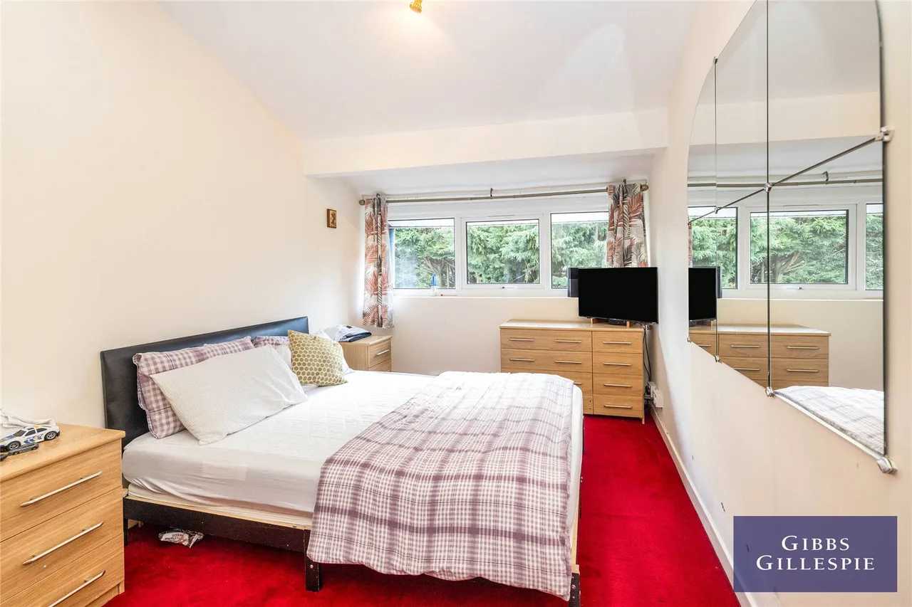 Bennett Close, Northwood, HA6, photo 4