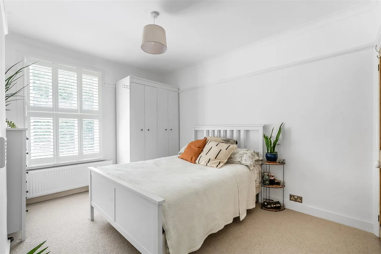 Poplar Road, Leatherhead, KT22, photo 10