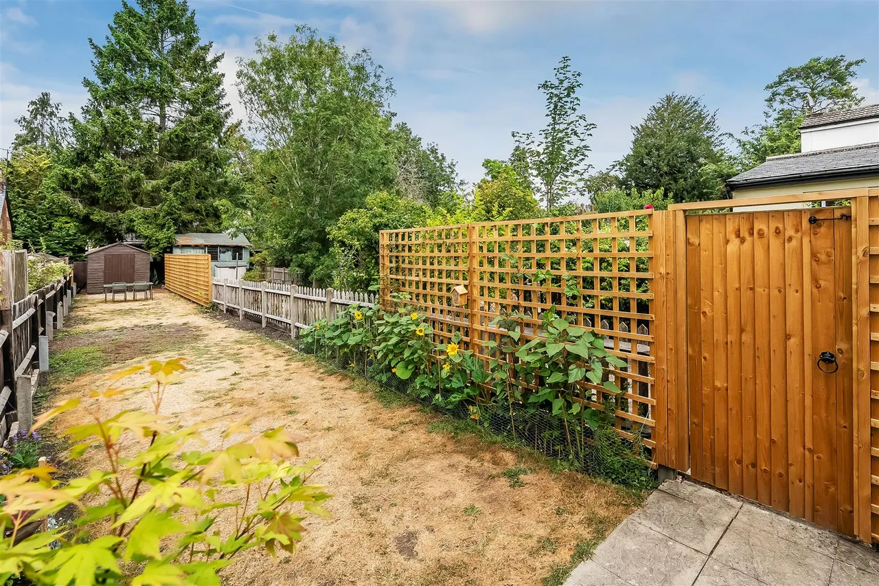 Poplar Road, Leatherhead, KT22, photo 6