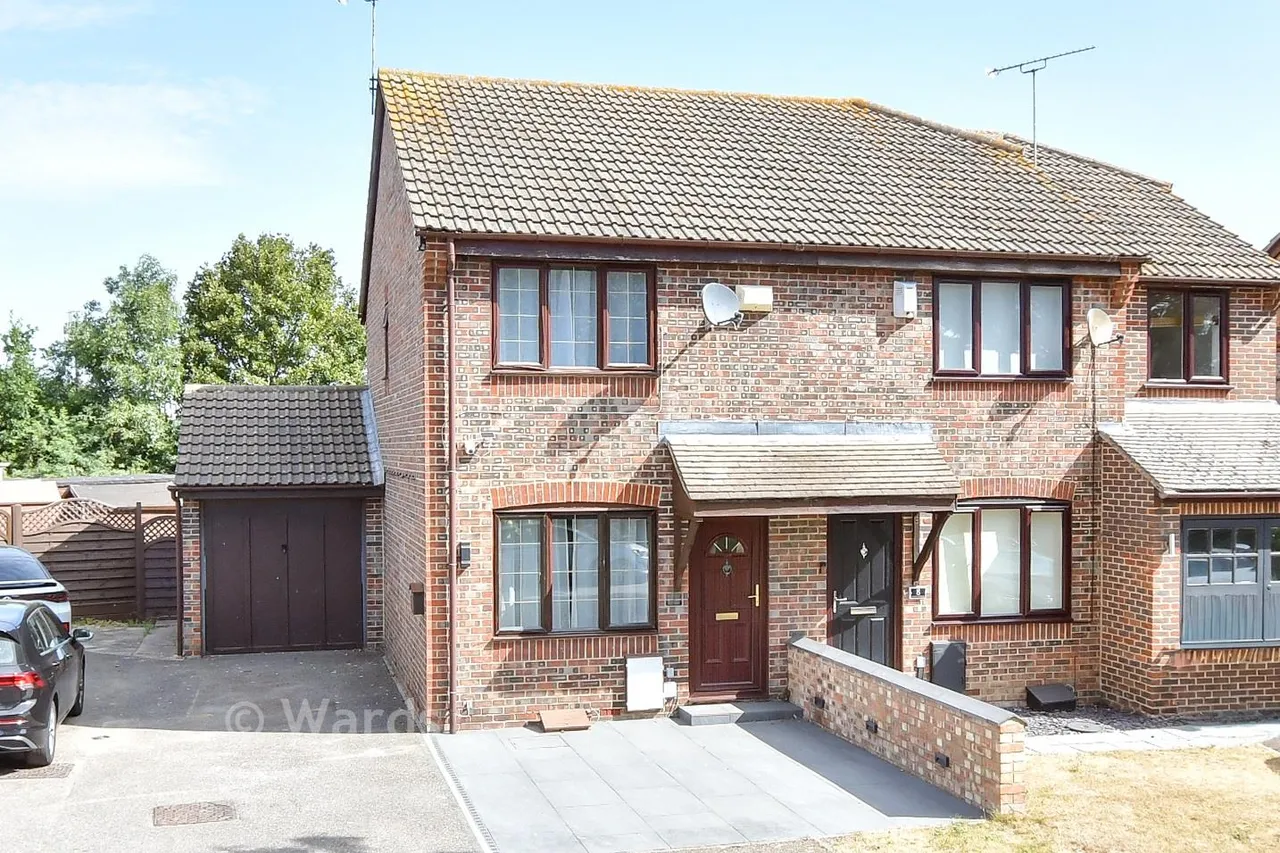 2 bed house for sale, School Crescent, Godshill, DA1