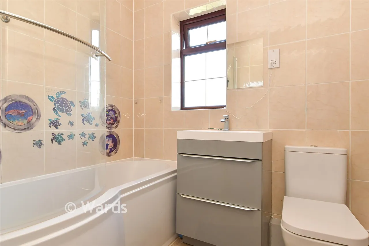 School Crescent, Godshill, DA1, photo 6