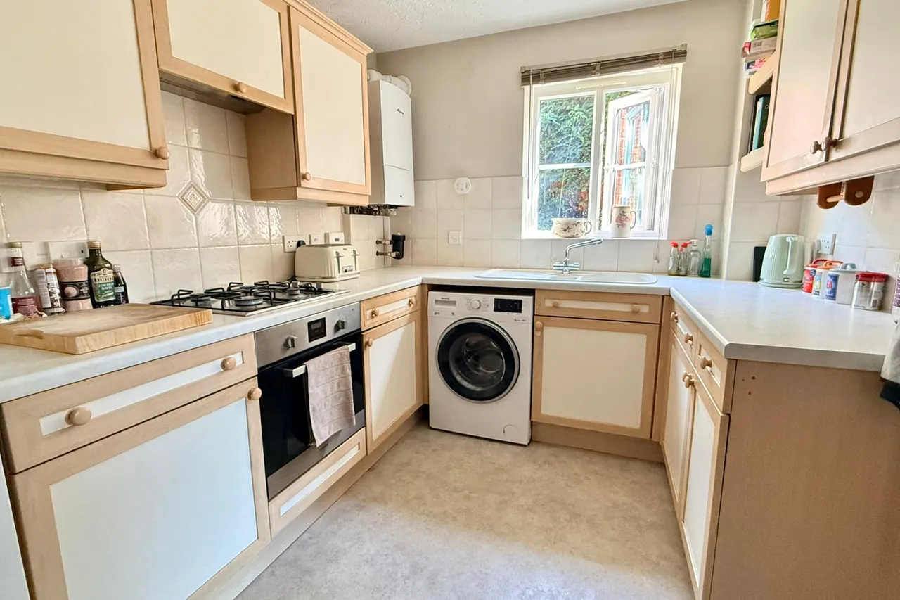 Salisbury Road, SP6, photo 7