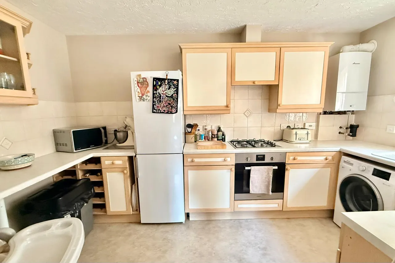 Salisbury Road, SP6, photo 8