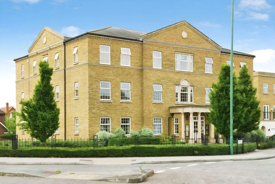 2 bed flat for sale — Chadwick Place, Long Ditton, Surrey, KT6