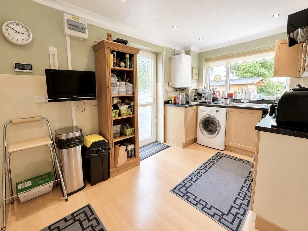 Clover Park, Haverfordwest, SA61, photo 7