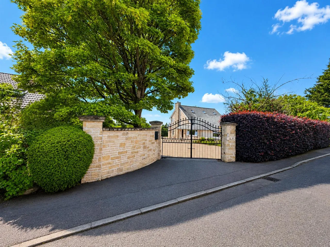 West Avenue, Carluke, Carluke, ML8 5AE, photo 2