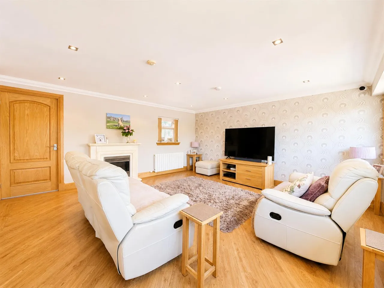 West Avenue, Carluke, Carluke, ML8 5AE, photo 16
