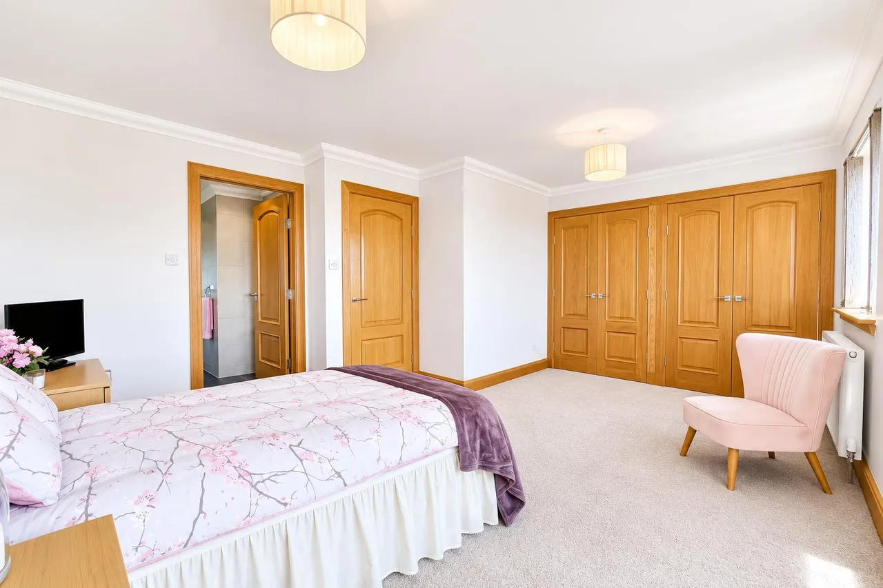 West Avenue, Carluke, Carluke, ML8 5AE, photo 38