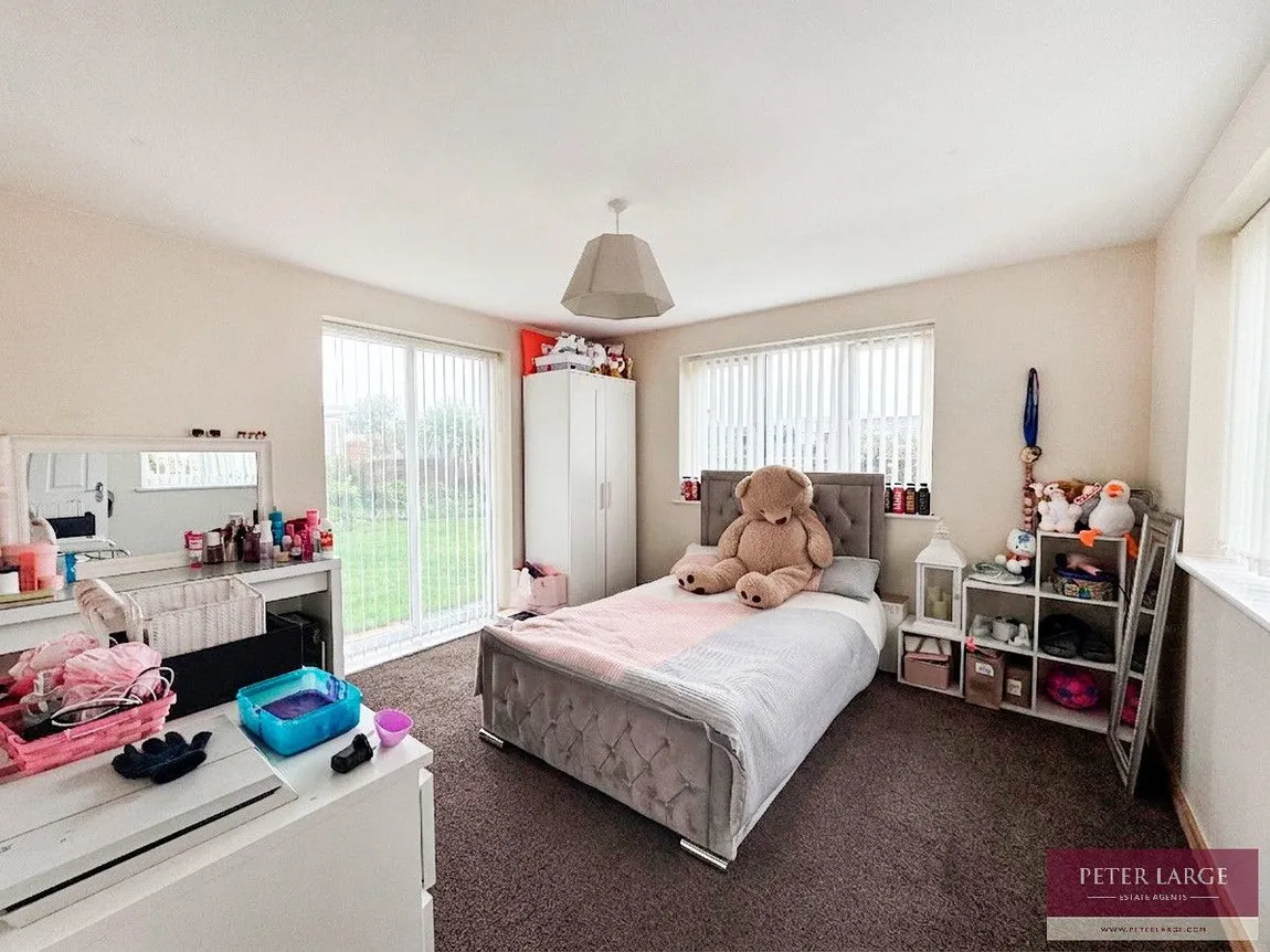 Marine Drive, Rhyl, Denbighshire, LL18 3AY, photo 29