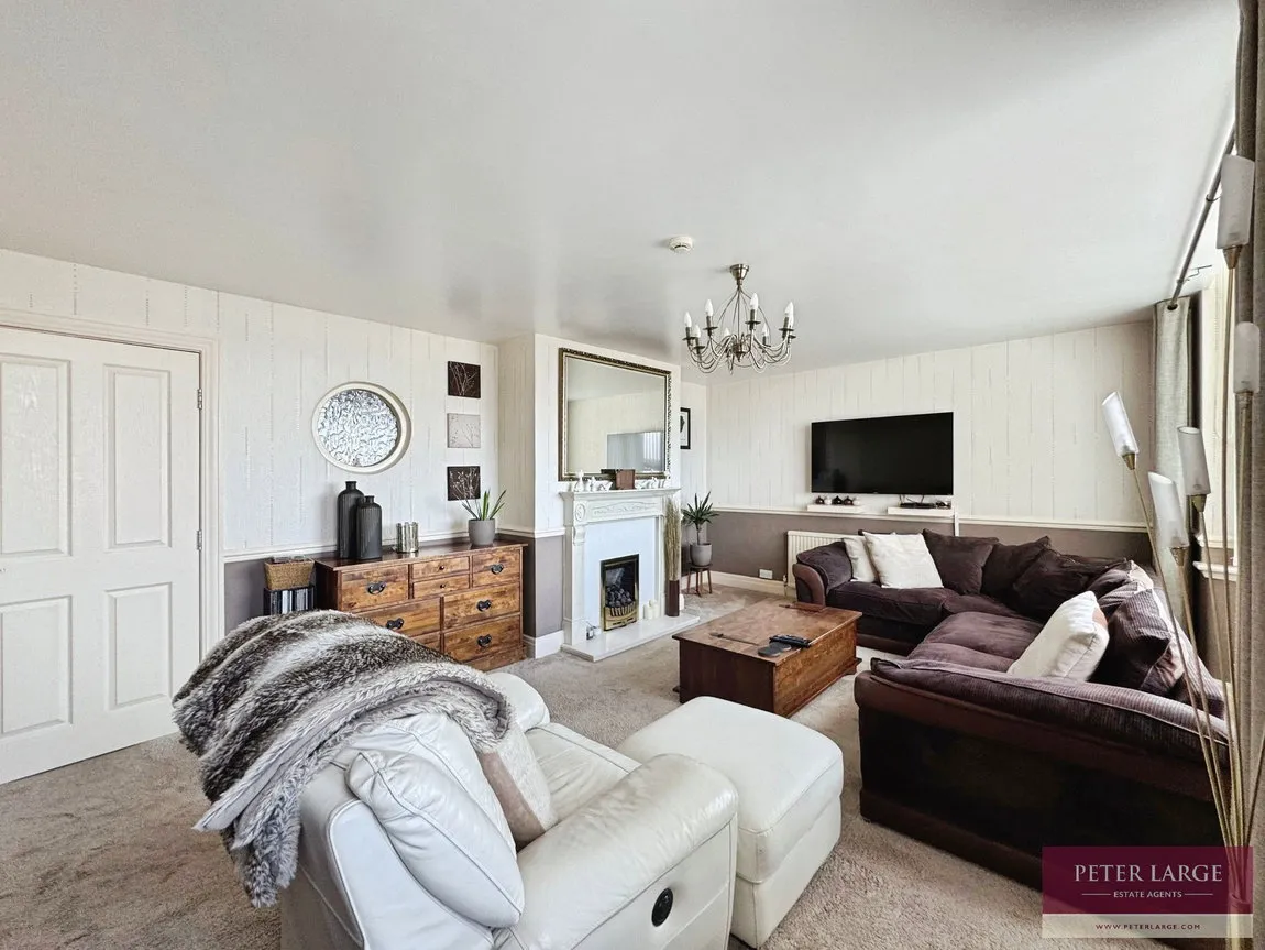 Marine Drive, Rhyl, Denbighshire, LL18 3AY, photo 5