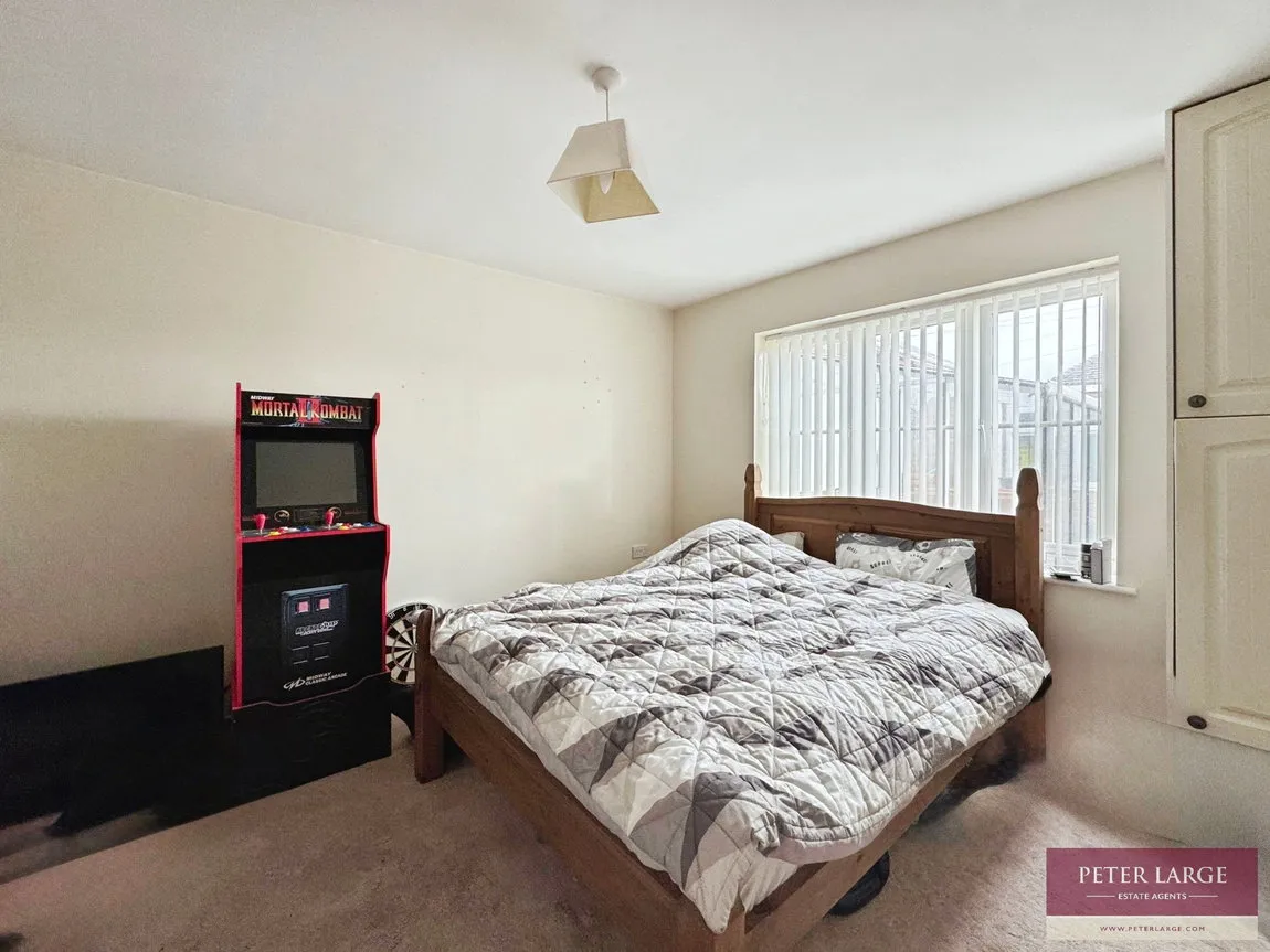 Marine Drive, Rhyl, Denbighshire, LL18 3AY, photo 30