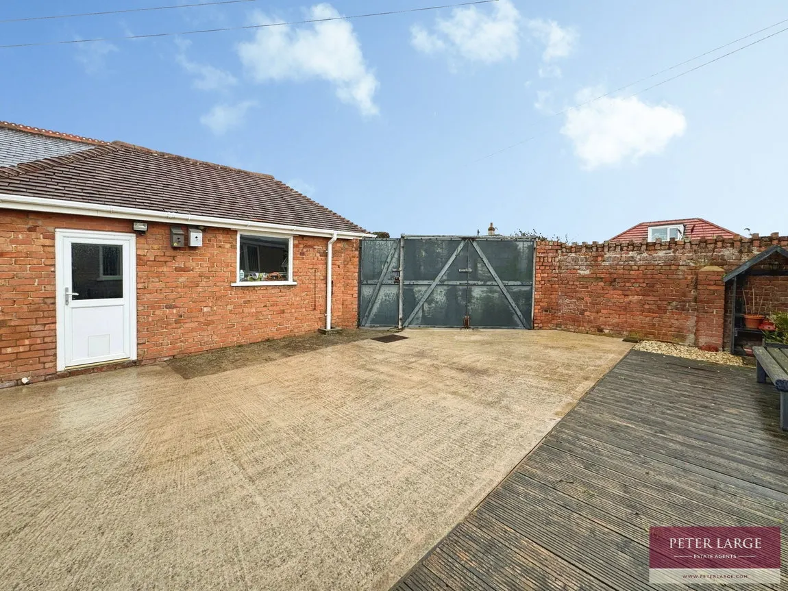 Marine Drive, Rhyl, Denbighshire, LL18 3AY, photo 37