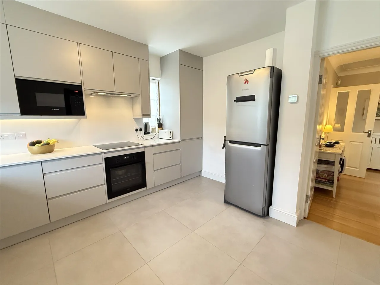 Woodfall Avenue, Barnet, Hertfordshire, EN5 2HA, photo 8