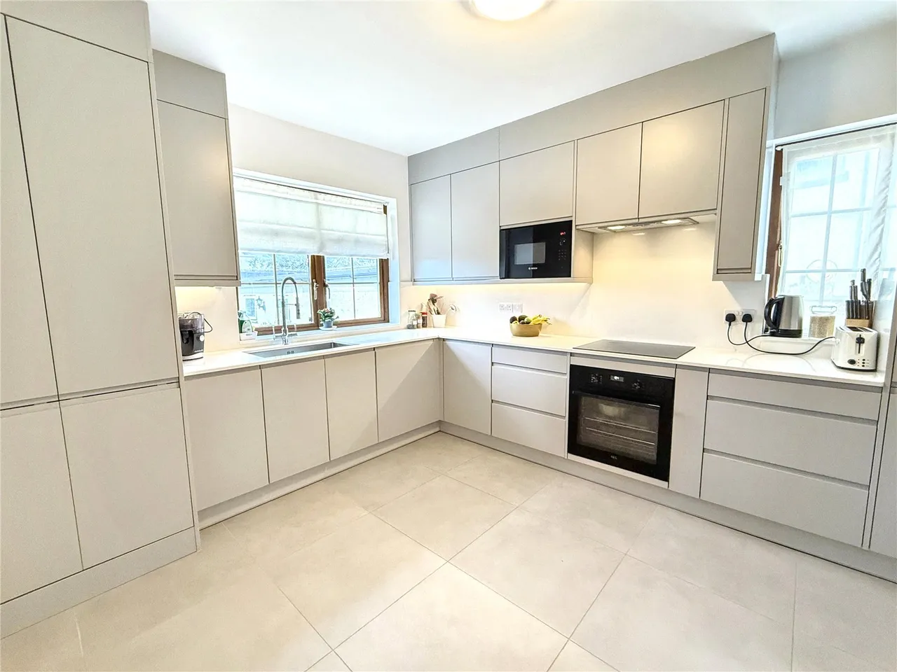 Woodfall Avenue, Barnet, Hertfordshire, EN5 2HA, photo 6