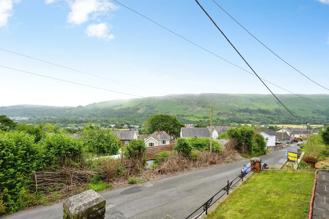 Penywern Road, Swansea, SA9, photo 3
