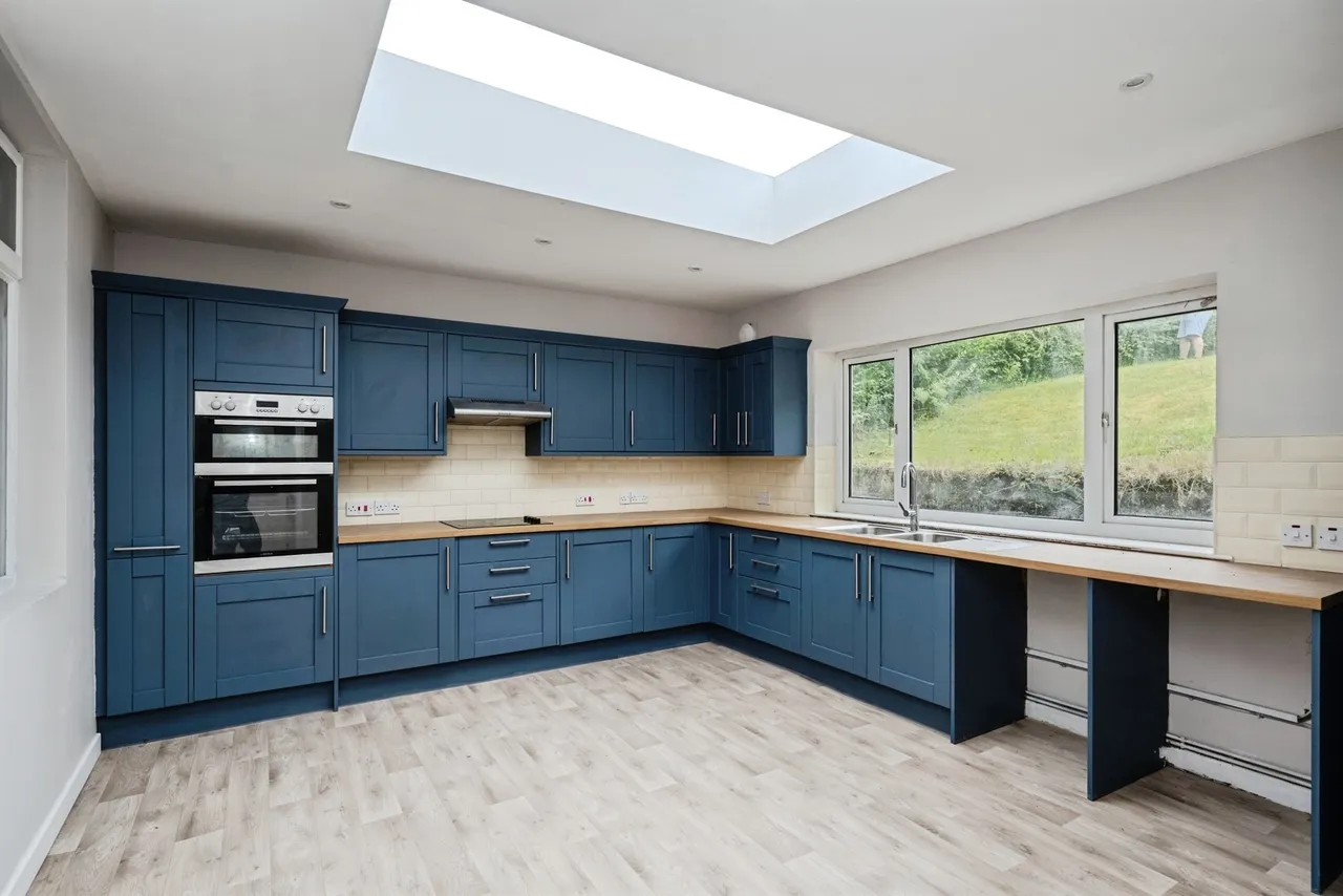 Penywern Road, Swansea, SA9, photo 9