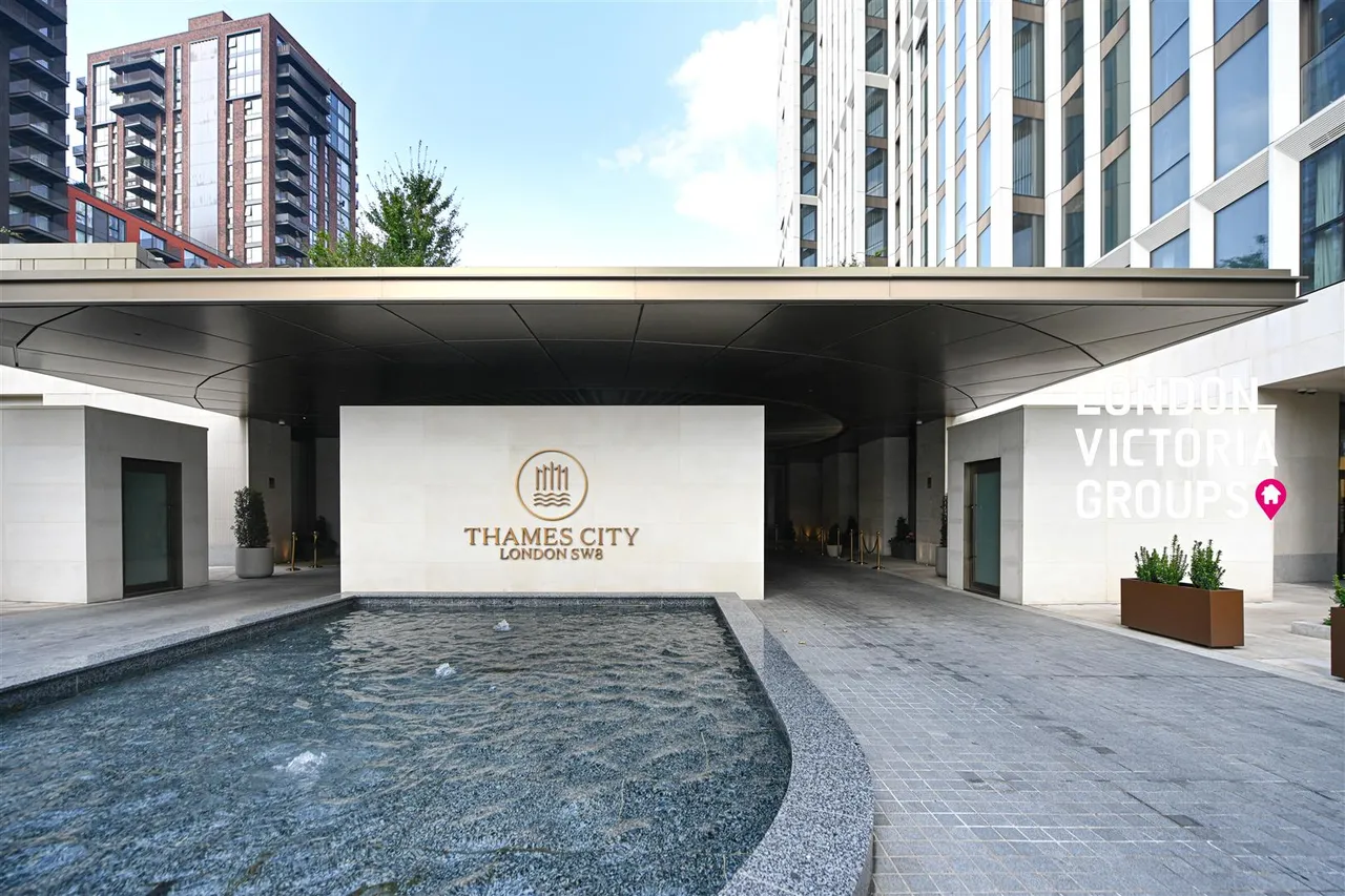 Carnation Way, London, photo 17