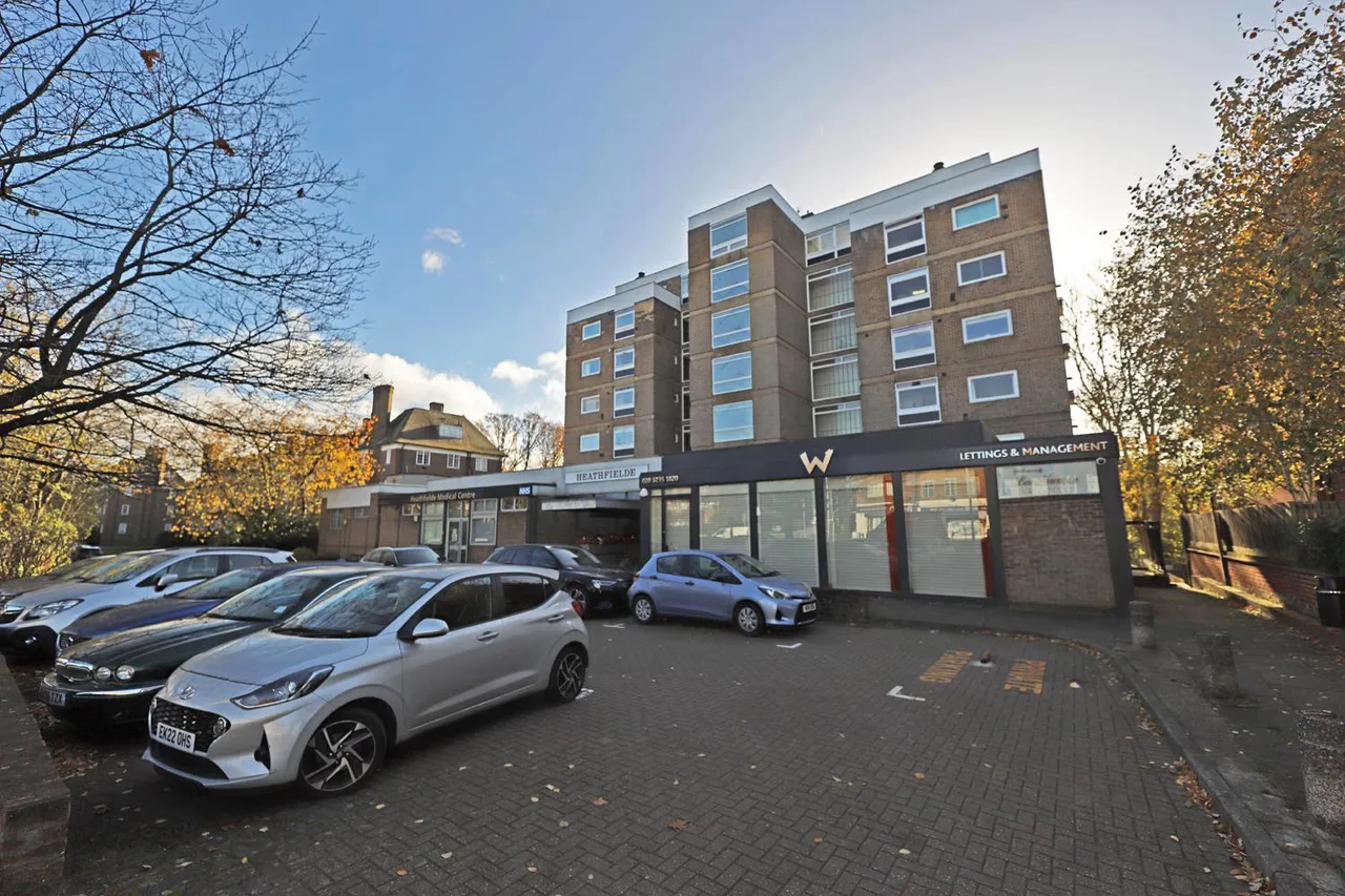 2 bed flat for sale, Heathfielde Hampstead Garden Suburb, N2
