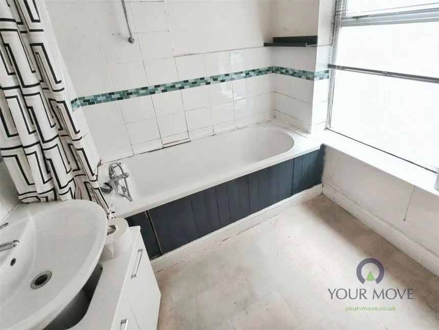 Hartley Road, Kirkby-in-Ashfield, NG17, photo 5