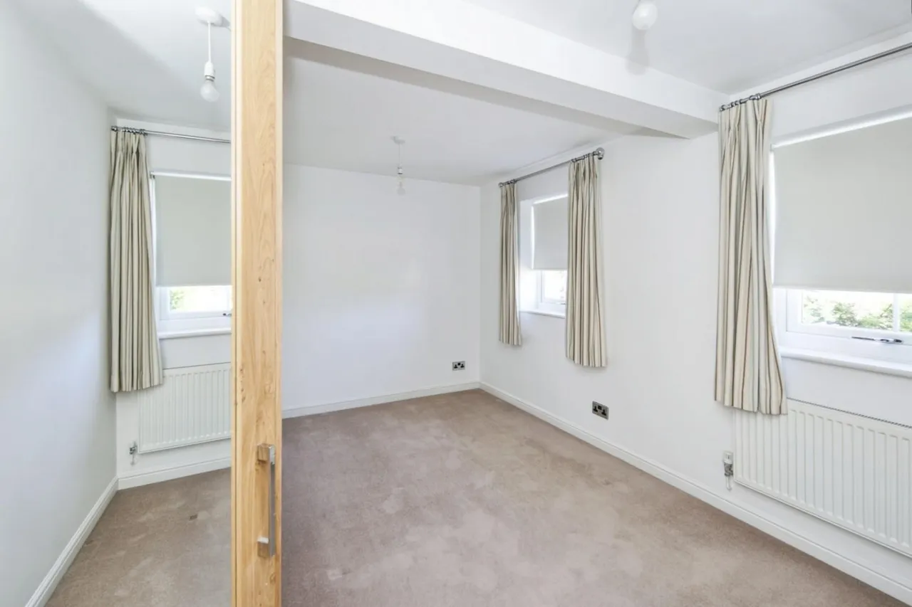 Nesfield Grove, Hampton-In-Arden, B92, photo 13