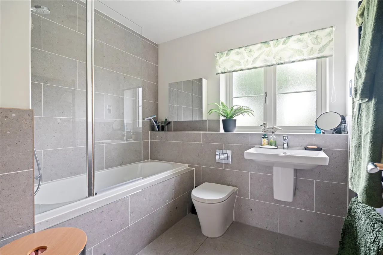 Broughton Gifford, Wiltshire, photo 15