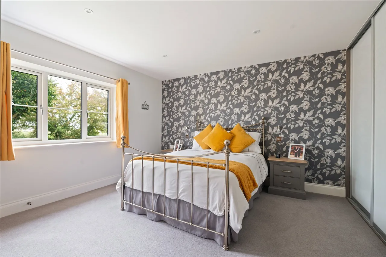 Broughton Gifford, Wiltshire, photo 10