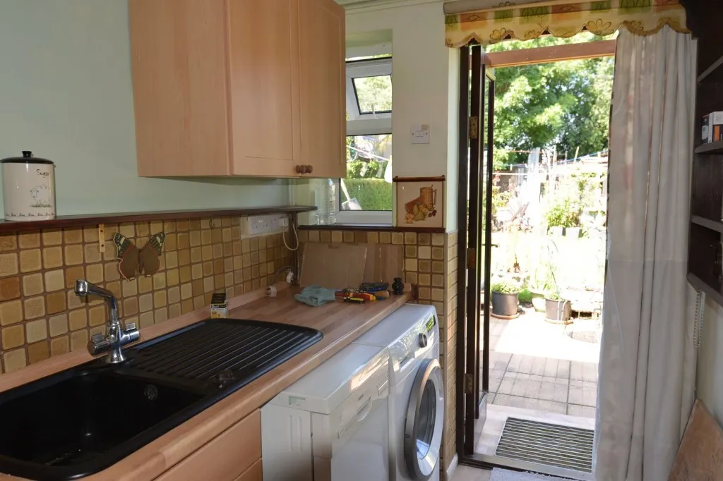 Hitchin Road, Henlow, SG16, photo 4