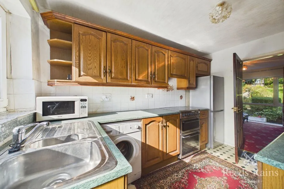 Longworth Avenue, Burnley, BB10, photo 7