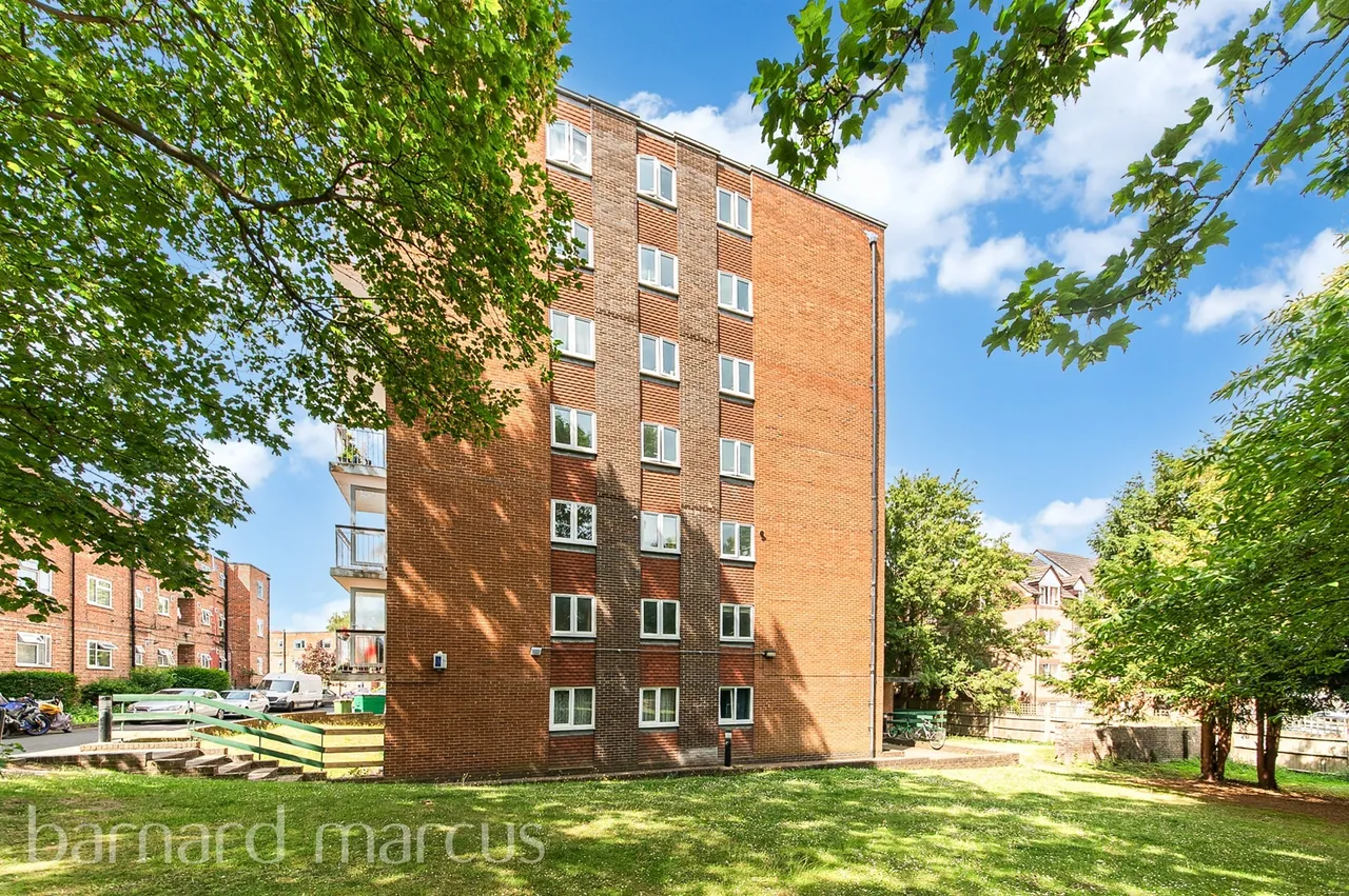 Sutton Court, Sutton, SM2, photo 7