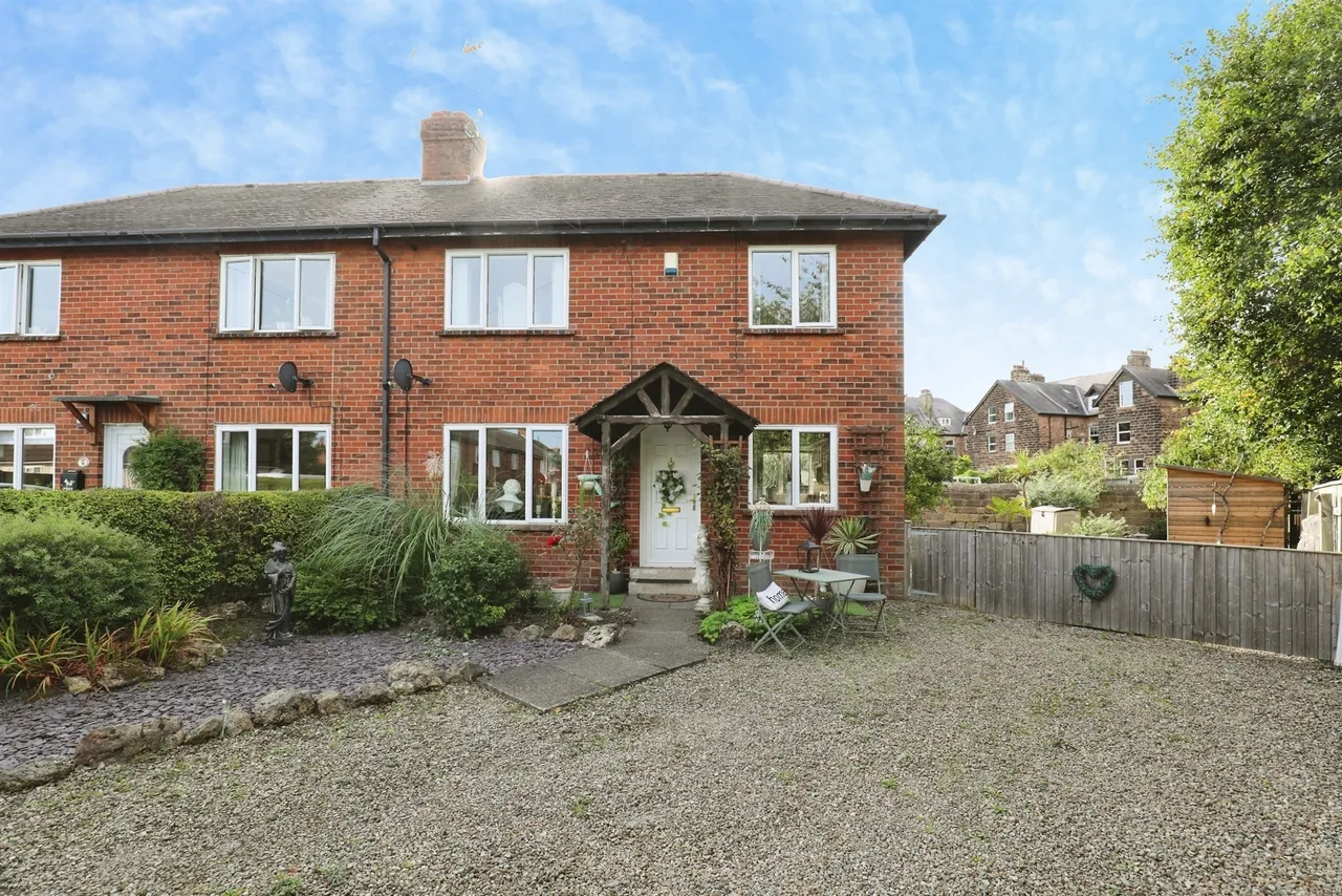 2 bed house for sale, Albany Avenue, Harrogate, HG1