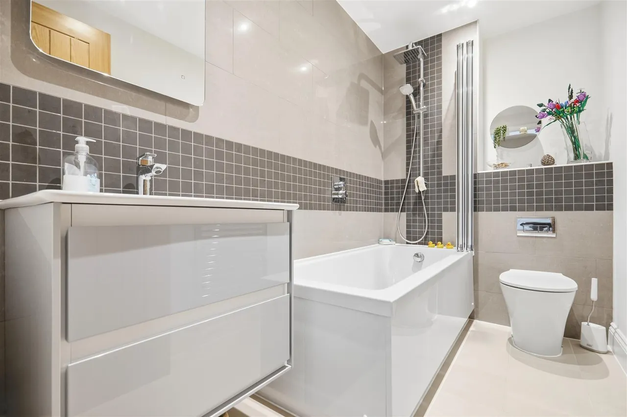 Mights Road, Southwold, IP18, photo 10
